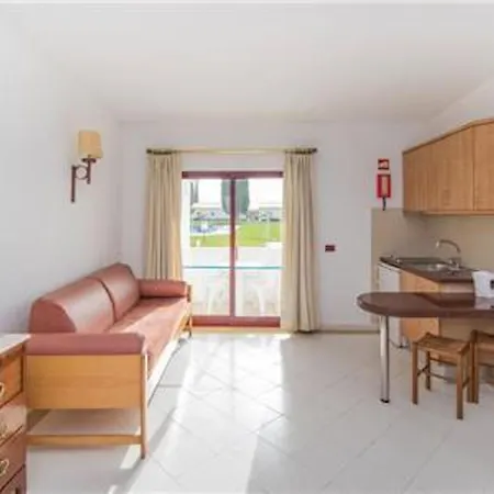 Brilliant 1 Beedroom Apartment